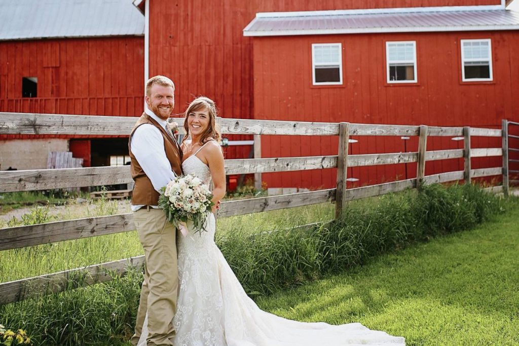 Wedding photo of GLE employees Matt and Mandi