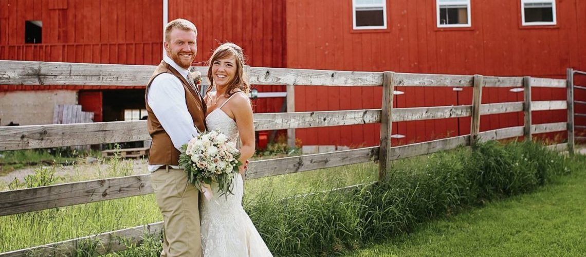 Wedding photo of GLE employees Matt and Mandi